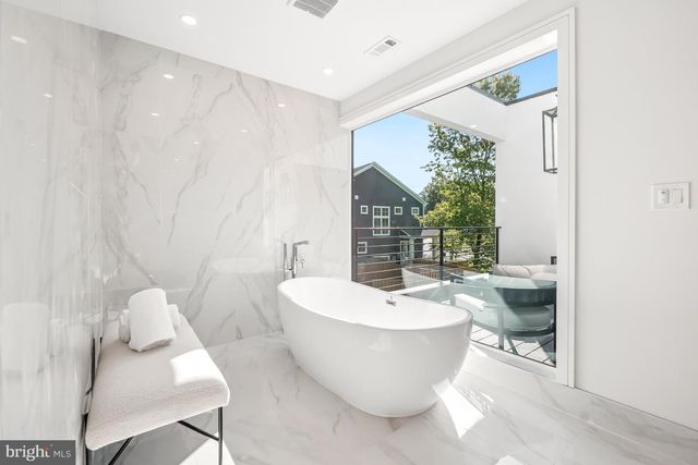 7301 MARBURY RD, Bethesda, MD 20817