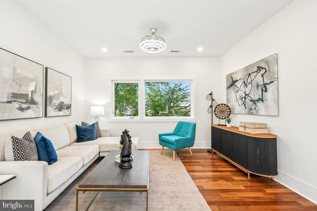 7301 MARBURY RD, Bethesda, MD 20817