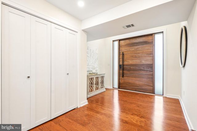 7301 MARBURY RD, Bethesda, MD 20817