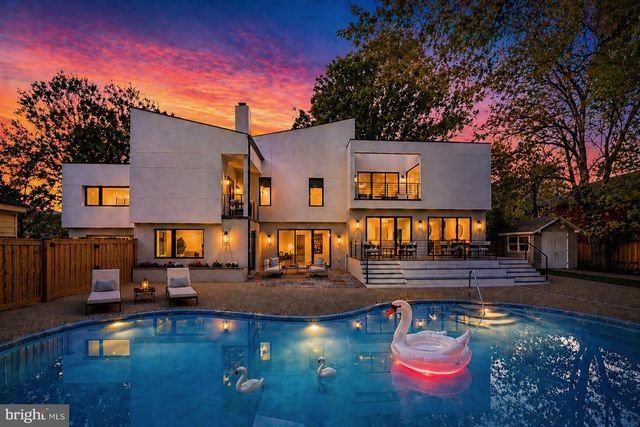 7301 MARBURY RD, Bethesda, MD 20817