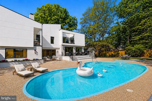 7301 MARBURY RD, Bethesda, MD 20817