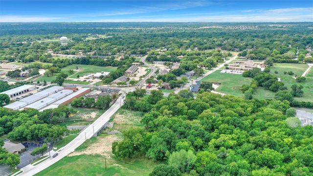 2625 N Travis Street, Sherman, TX 75092