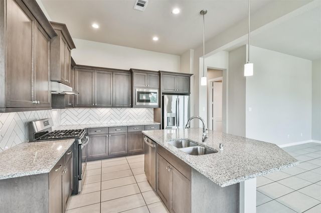 27025 Sofia Forest Drive, Magnolia, TX 77354