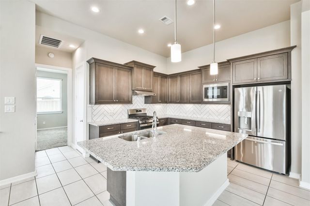 27025 Sofia Forest Drive, Magnolia, TX 77354