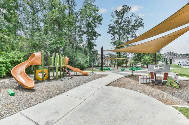 27025 Sofia Forest Drive, Magnolia, TX 77354