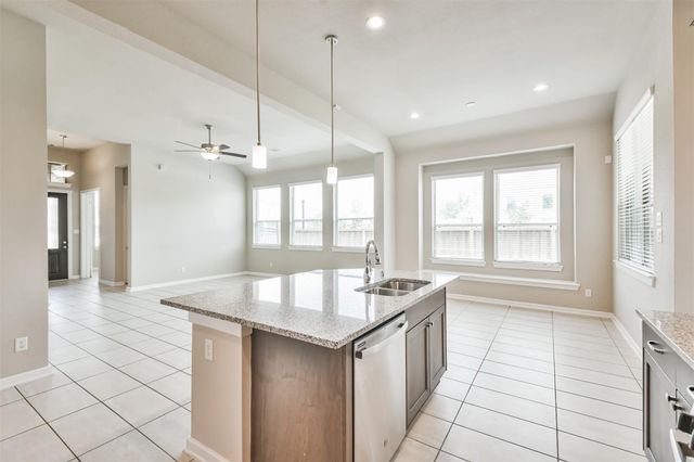 27025 Sofia Forest Drive, Magnolia, TX 77354