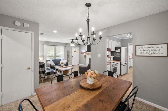 3809 Springtime Court, Arlington, TX 76017