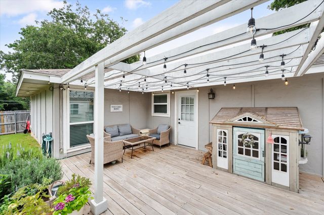 3809 Springtime Court, Arlington, TX 76017