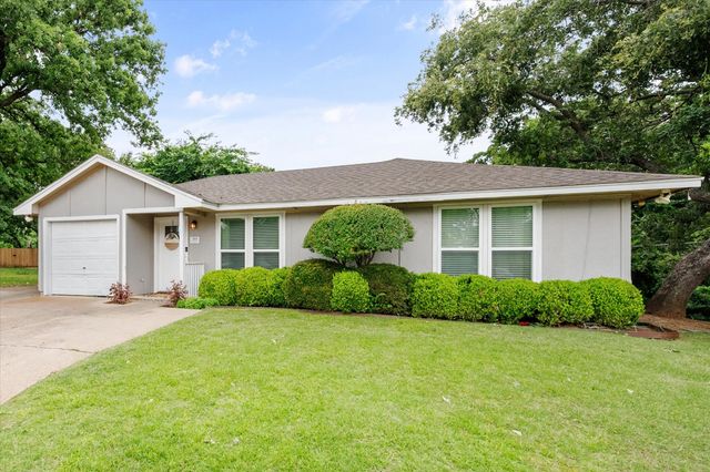 3809 Springtime Court, Arlington, TX 76017