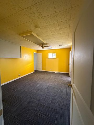 2611 N Fresno Street, Fresno, CA 93703