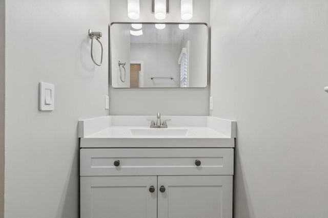2815 Acklen, Nashville, TN 37212
