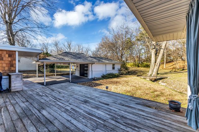 416 Barrywood Dr, Nashville, TN 37211