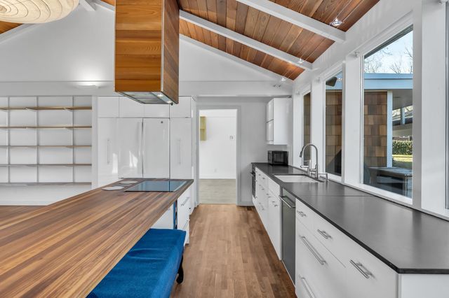 416 Barrywood Dr, Nashville, TN 37211