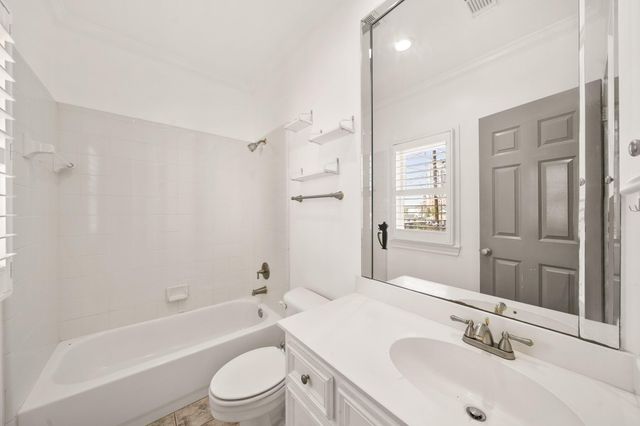 1902 Greenwich Place Drive, Houston, TX 77019