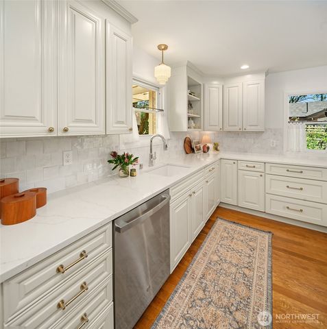 1810 N Union Avenue, Tacoma, WA 98406