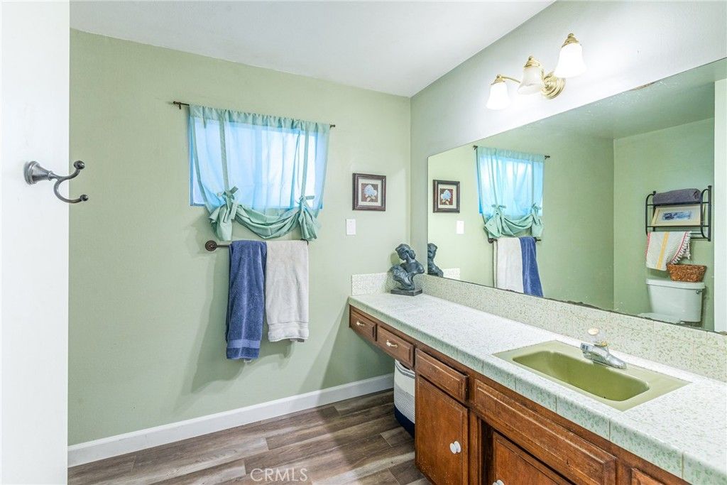 Image 15 of property listing at 26575 Saturn Way, Hemet, CA 92544