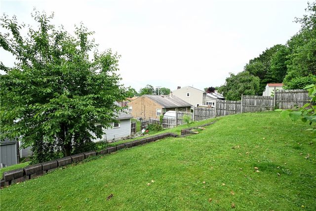 212 Dersam Street, Port Vue, PA 15133