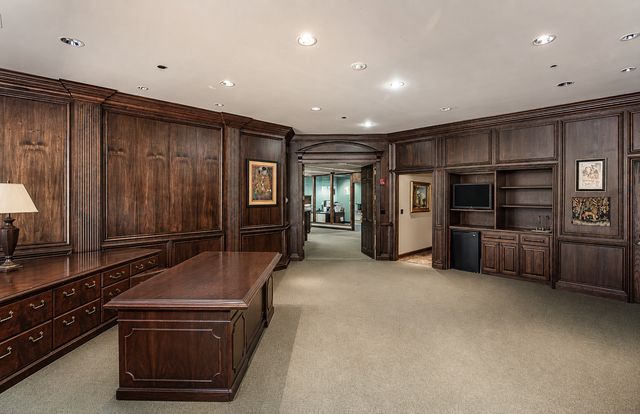 4939 W 95th Street, Oak Lawn, IL 60453