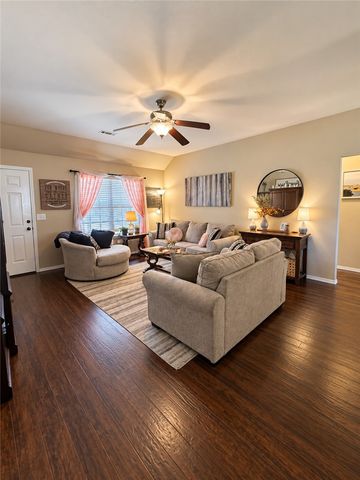 3050 Hook Lane, Farmington, AR 72730