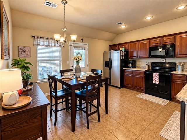 3050 Hook Lane, Farmington, AR 72730