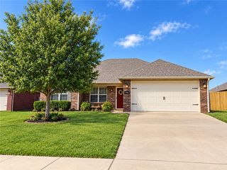 3050 Hook Lane, Farmington, AR 72730