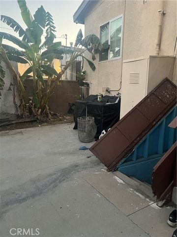 6808 Benson, Huntington Park, CA 90255