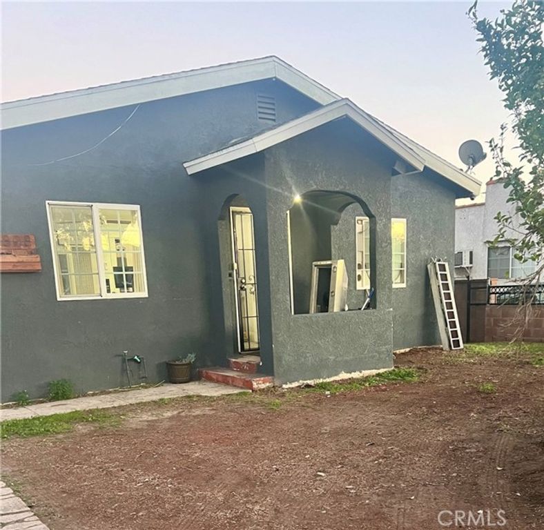 6808 Benson, Huntington Park, CA 90255