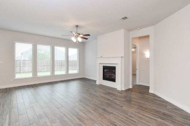 1427 Daisy Corner Drive, Celina, TX 75078