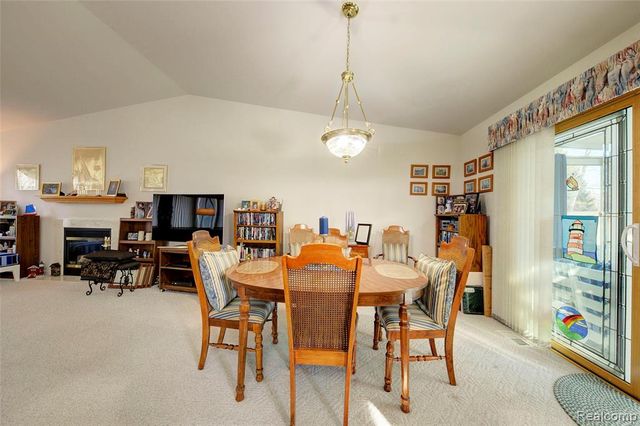 3174 Pirrin Drive, Waterford, MI 48329