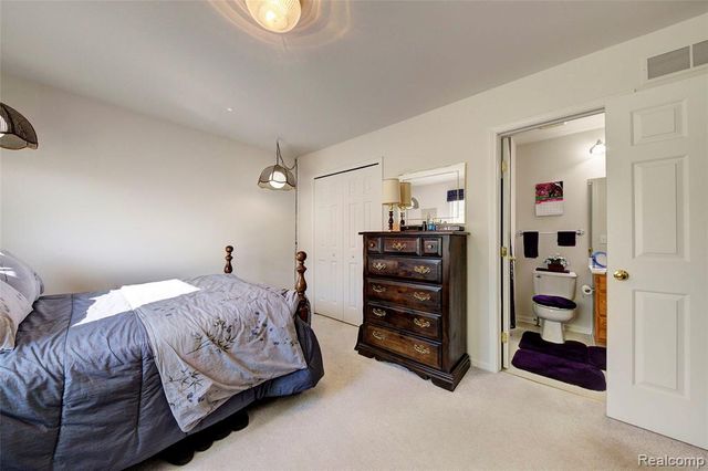 3174 Pirrin Drive, Waterford, MI 48329