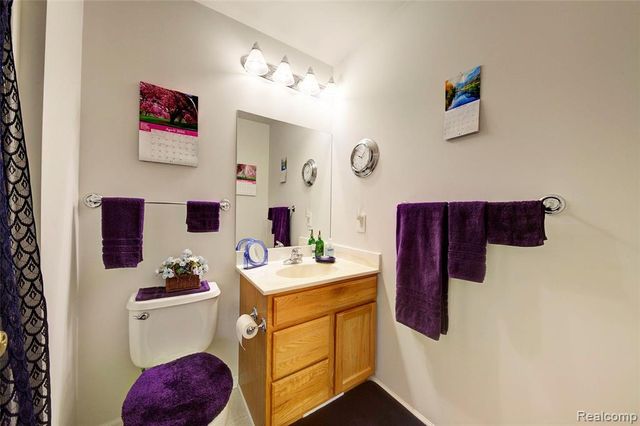 3174 Pirrin Drive, Waterford, MI 48329