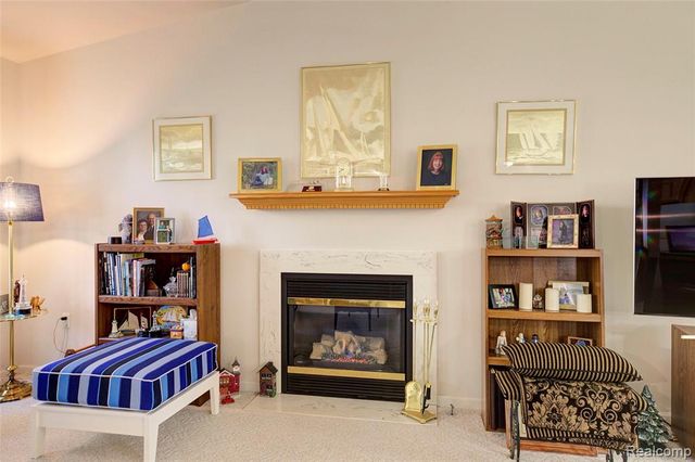 3174 Pirrin Drive, Waterford, MI 48329