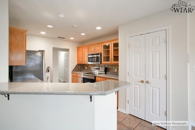 8 ST ANDREWS COURT, Wichita Falls, TX 76309