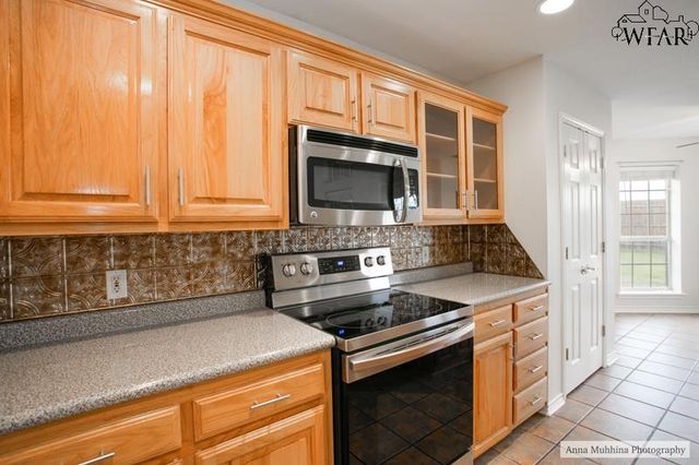 8 ST ANDREWS COURT, Wichita Falls, TX 76309