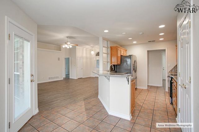 8 ST ANDREWS COURT, Wichita Falls, TX 76309