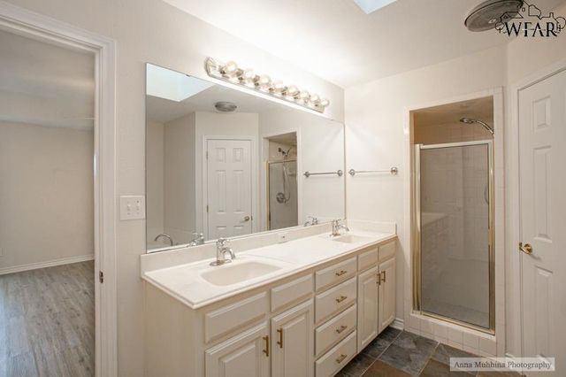 8 ST ANDREWS COURT, Wichita Falls, TX 76309