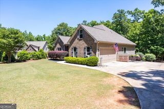 103 N Knotty Court, Forsyth, GA 31029