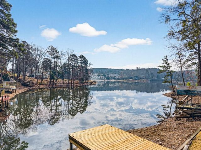2439 Lakeshore Drive NE, Conyers, GA 30012