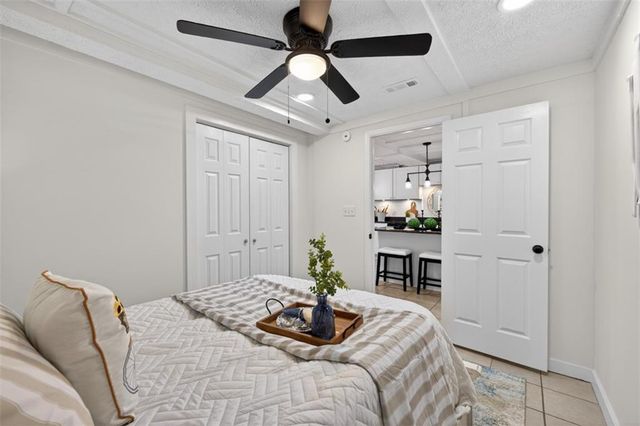 2439 Lakeshore Drive NE, Conyers, GA 30012