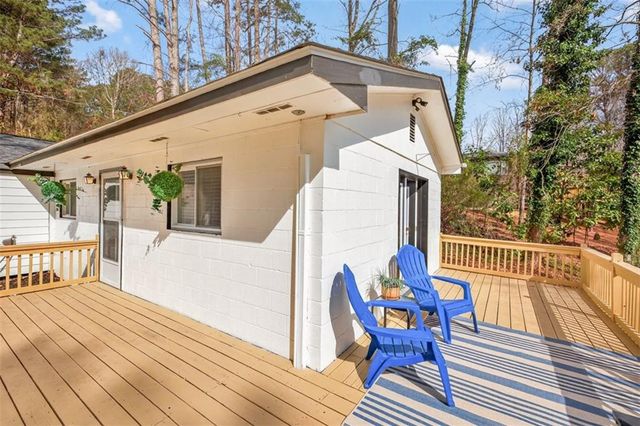 2439 Lakeshore Drive NE, Conyers, GA 30012