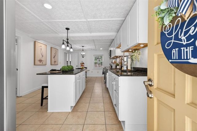 2439 Lakeshore Drive NE, Conyers, GA 30012