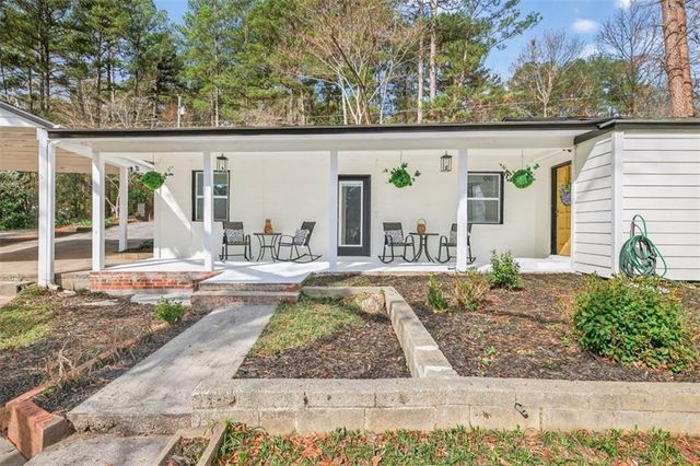 2439 Lakeshore Drive NE, Conyers, GA 30012