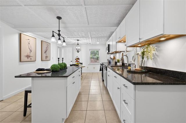 2439 Lakeshore Drive NE, Conyers, GA 30012