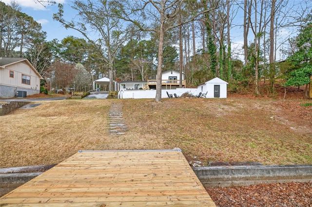 2439 Lakeshore Drive NE, Conyers, GA 30012