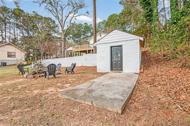 2439 Lakeshore Drive NE, Conyers, GA 30012