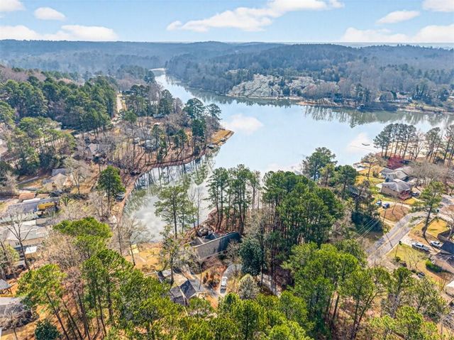 2439 Lakeshore Drive NE, Conyers, GA 30012