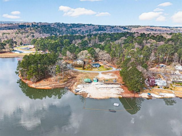 2439 Lakeshore Drive NE, Conyers, GA 30012