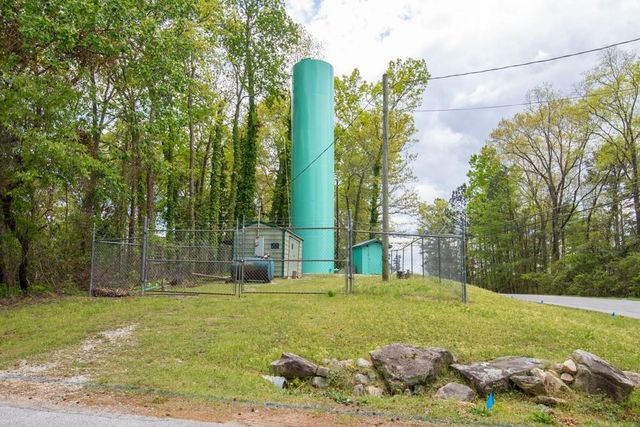 2439 Lakeshore Drive NE, Conyers, GA 30012