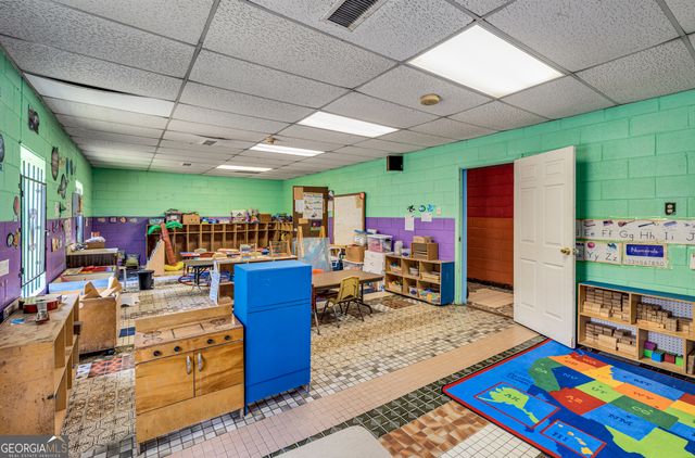 916 SW Metropolitan Parkway SW, Atlanta, GA 30310