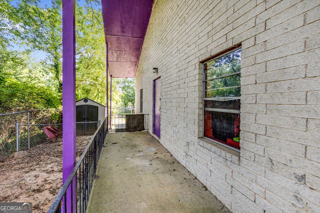 916 SW Metropolitan Parkway SW, Atlanta, GA 30310